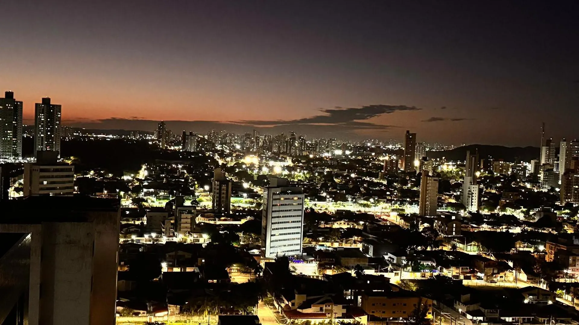 아파트 Turquezza - Lindo Apartamento Na Praia Com Uma Vista Unica Do 16º Andar Para O Morro Do Careca 나탈